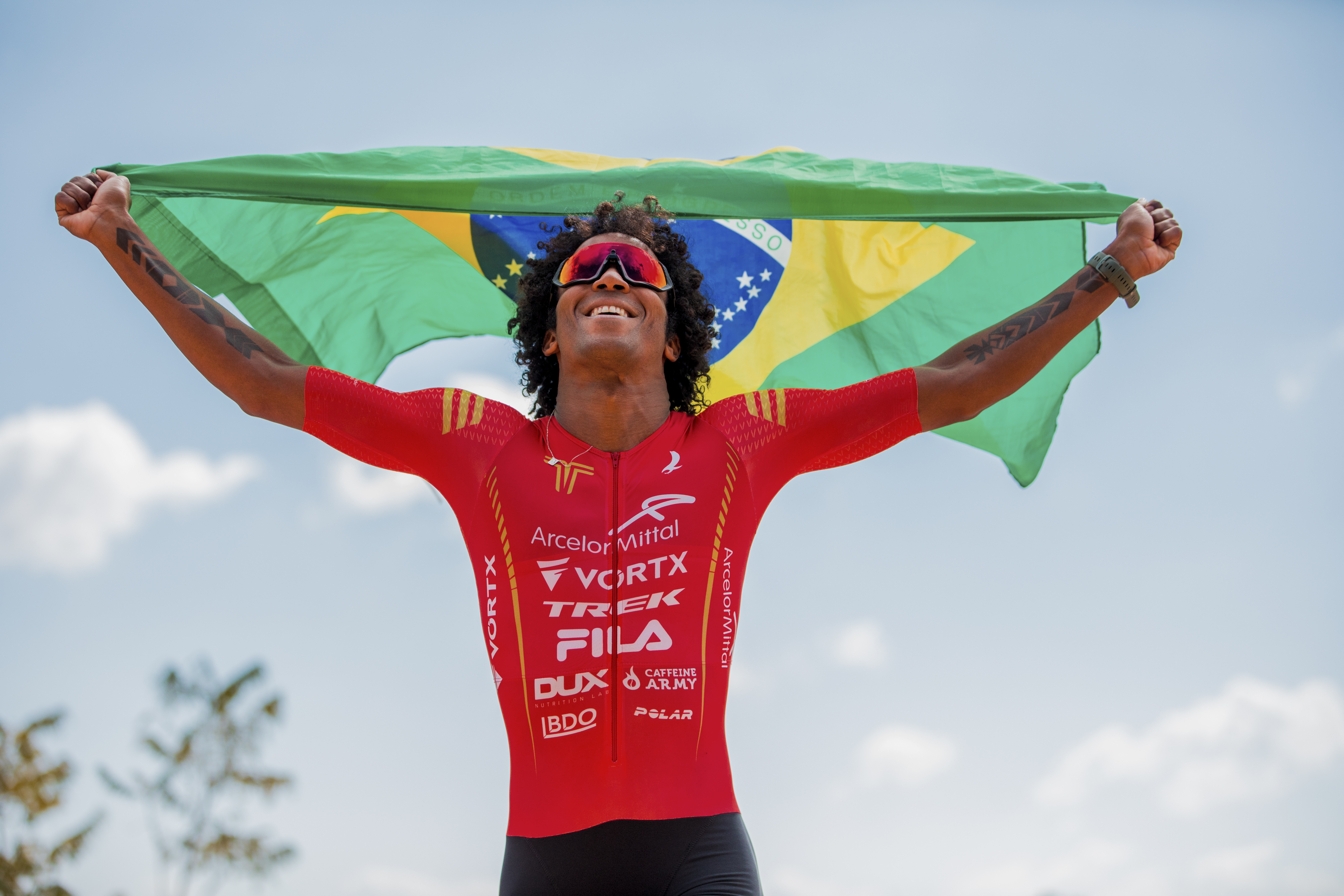 ArcelorMittal lança o Projeto Corredores de Aço em parceria com Thiago Vinhal